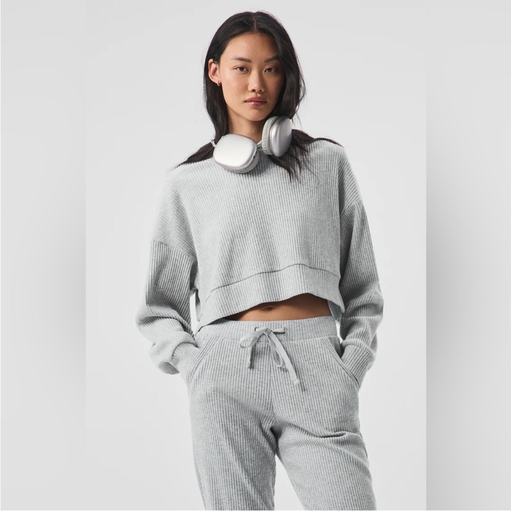 Alo Yoga Muse Set - Hoodie & Sweatpants - Athletic Heather Grey - Medium